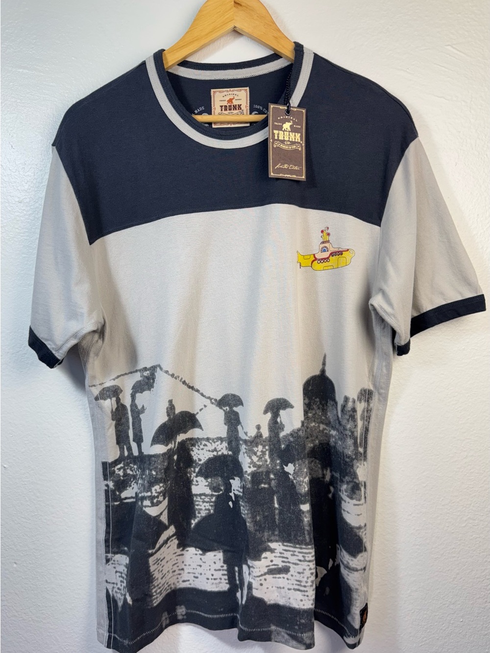 Trunk Ltd The Beatles Yellow Submarine Limited Edition 2008 T-Shirt L NWT